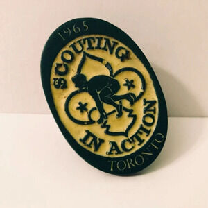 Vtg 1965 Boy Scout Canada Neckerchief Plastic  Scarf Slider Scouting in Action